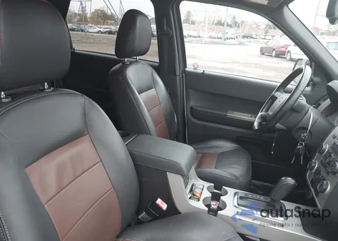 2008 Ford Escape Xlt z USA, uszkodzony, nr VIN 1FMCU93118KA81922